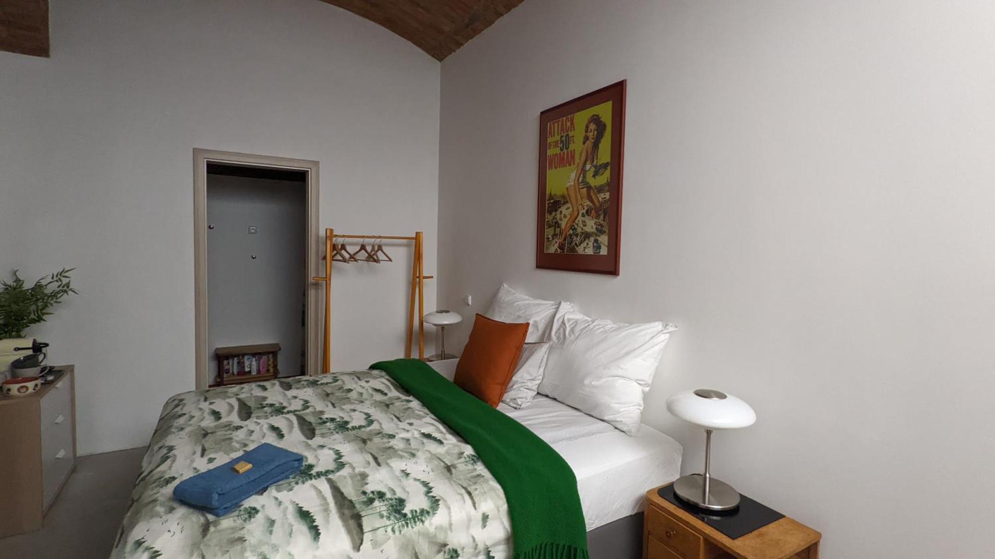 Romantic And Atypical Apartments In Prague'S Montmartre — Photos 3